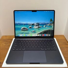 美品❗️MacBook Air 2022 M2チップ USキー ミッドナイト