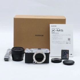 【ショット数996】FUJIFILM X-M5 レンズキット XF15-45mm シルバー 高速AF 高画質 小型軽量 初心者向け【中古】