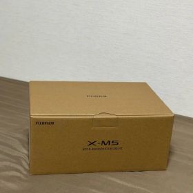 FUJIFILM XM5 レンズキット シルバー XC15-45mm x-m5