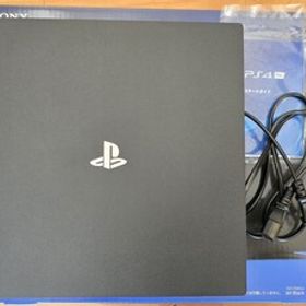 SSD換装済 実容量408.5GB PlayStation4 プレイステーション4 PS4 Pro CUH-7100CB CUH-7100 コントローラー x2 おまけ