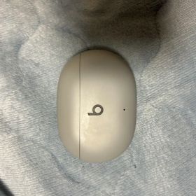 Beats Studio Buds – ワイヤレスノイズキャンセリングイヤホン