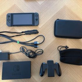 Nintendo Switch 本体