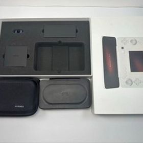 美品 Ayaneo flip ds 8840u 64GB/2TB