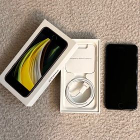 Apple iPhone SE (第2世代) ブラック 64GB 中古品