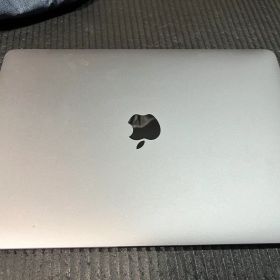 MacBook Pro 2017 13インチ Touch Bar搭載