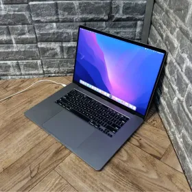 Apple MacBook Pro 2019 16型 新品¥67,000 中古¥36,000 | 新品・中古の