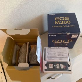 美品EOS M200 Limited GOLD KITお値下げ❗️