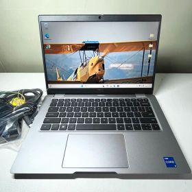 【美品】Latitude 13 5330 16GB i5 2022年 12世代