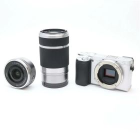 【中古】 《並品》 SONY α6400 ダブルズームレンズキット ILCE-6400Y シルバー [ デジタルカメラ ]