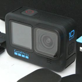 【中古】【美品】ゴープロ GoPro HERO10 BLACK CHDHX-101-FW CA01-R3224-2F3 アクションカメラ ビデオカメラ 5.3K 手ブレ補正 中古