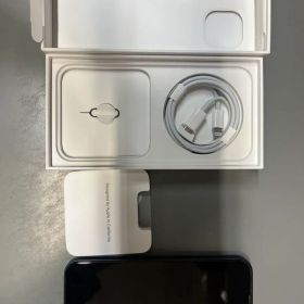 iPhone 13 ミッドナイト 本体