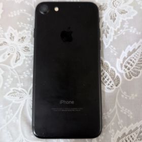 iPhone7 32GB ブラック 本体