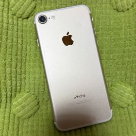 Apple iPhone7 ゴールド 32GB SIMフリー