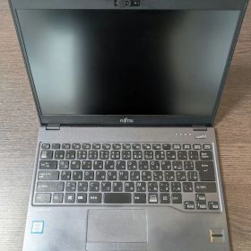 軽量モバイルPC FUJITSU LIFEBOOK U937 / ノートPC
