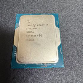 Intel Core i7-13700 CPU