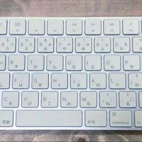 Apple Magic Keyboard 有線/Bluetooth キーボード