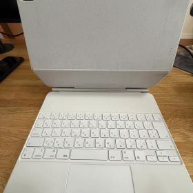 Magic Keyboard 12.9 5世代 ホワイト 日本語配列