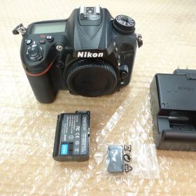 Nikon ニコン D7200 デジタル一眼レフカメラ ボディ N1406 管理PM0628(ca6)