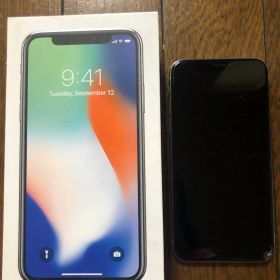 iPhone X SIMフリー 64GB