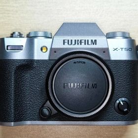 FUJIFILM X-T50 / XC15-45mm レンズキット シルバー