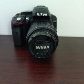 Nikon D5300 デジタル一眼レフカメラ