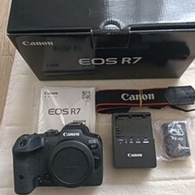 美品 Canon EOS R7 ボディ＋おまけ
