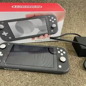 Nintendo Switch Lite 本体 新品¥8,078 中古¥7,700 | 新品・中古の