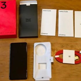 美品 グローバル版 OnePlus13 12GB/256GB