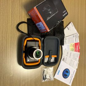 SONY サイバーショット:DSC-RX100M5 ロープロのケース付き