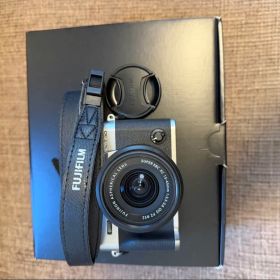 FUJIFILM X-T30 ミラーレス一眼