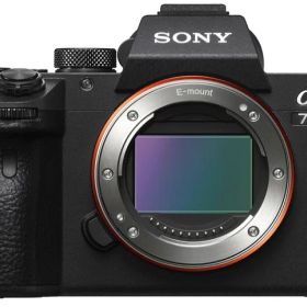 【中古】【1ヶ月保証】 ソニー SONY ミラーレス一眼 α7 III ボディ ILCE-7M3 SDカード付属