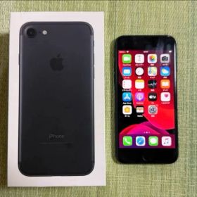 Apple iPhone 7 ブラック 128GB au