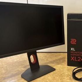 BenQ ZOWIE XL2411K ゲーミング モニター (24インチ/Full HD/TN/144Hz) 中古 ディスプレイ