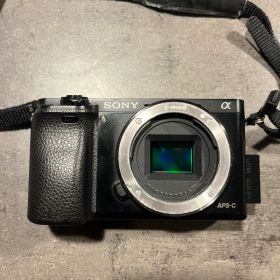 本日特別価格SONY α6000 ミラーレスカメラ