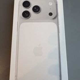 【新品未開封】Apple iPhone 17 Pro 256GB SIMフリー シルバー 翌日発送