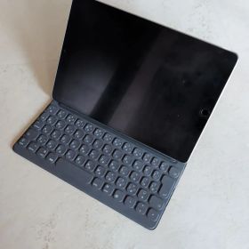 iPad Pro 10.5インチ Wi-Fi＋Cellular 64GB