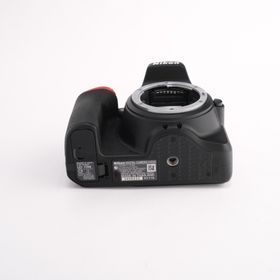 ニコン(Nikon)の【中古】(ニコン) Nikon D3500 ボディ 海外仕様(英、仏、スペイン、ポルトガル語)(コンパクトデジタルカメラ)