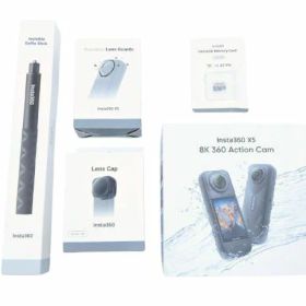 ★【中古品】【セット品】insta360 X5 アクションカメラ ブラック 8K対応・防水・360度全景