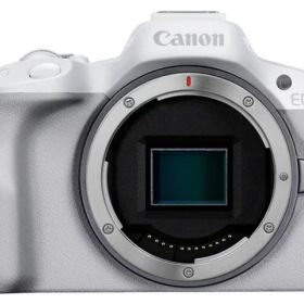 【ポイント10倍】 CANON デジタル一眼カメラ EOS R50 ボディ [ホワイト] 【P10倍】