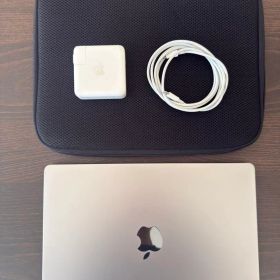 ラ*ニ様 MacBook Pro 14インチ M1 Pro 2021 16GB/