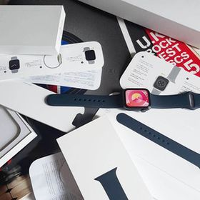 箱1式 アップルウォッチ SE 40mm GPS Apple Watch PJA01