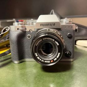 FUJIFILM X-T3（シルバー）XF 35mm F2 R WR