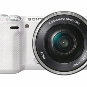 【中古】【非常に良い】SONY ミラーレス一眼 NEX-5T パワーズームレンズキット シルバー NEX-5TL-S