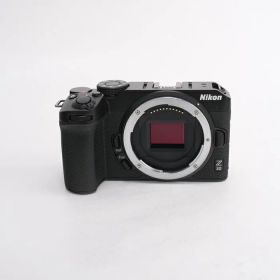 【中古】 (ニコン) Nikon Z 30 ボディ【中古カメラ デジタル一眼】 ランク：AB