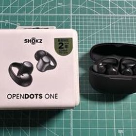 美品 Shokz(ショックス) OPENDOTS ONE Black SKZ-EP-000054 イヤーカフ型イヤホン ブラック ワイヤレスイヤホン