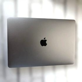 美品 Apple MacBook Air 13.3インチ (M1, 2020)