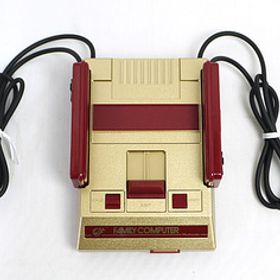 【中古】任天堂 ニンテンドークラシックミニ ファミリーコンピュータ 週刊少年ジャンプ創刊50周年記念バージョン 本体のみ