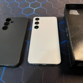 Samsung Galaxy S24 本体 特別仕様 12GB RAM 極美品