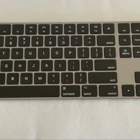 Apple Magic Keyboard(テンキー付き)英語(US)