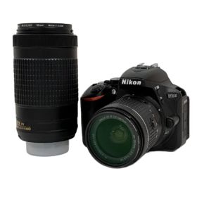 【中古】 Nikon D5600 18-55mm 70-300mm 一眼レフ カメラ ダブルレンズキット カメラ ニコン 撮影 中古 良好 F10690102